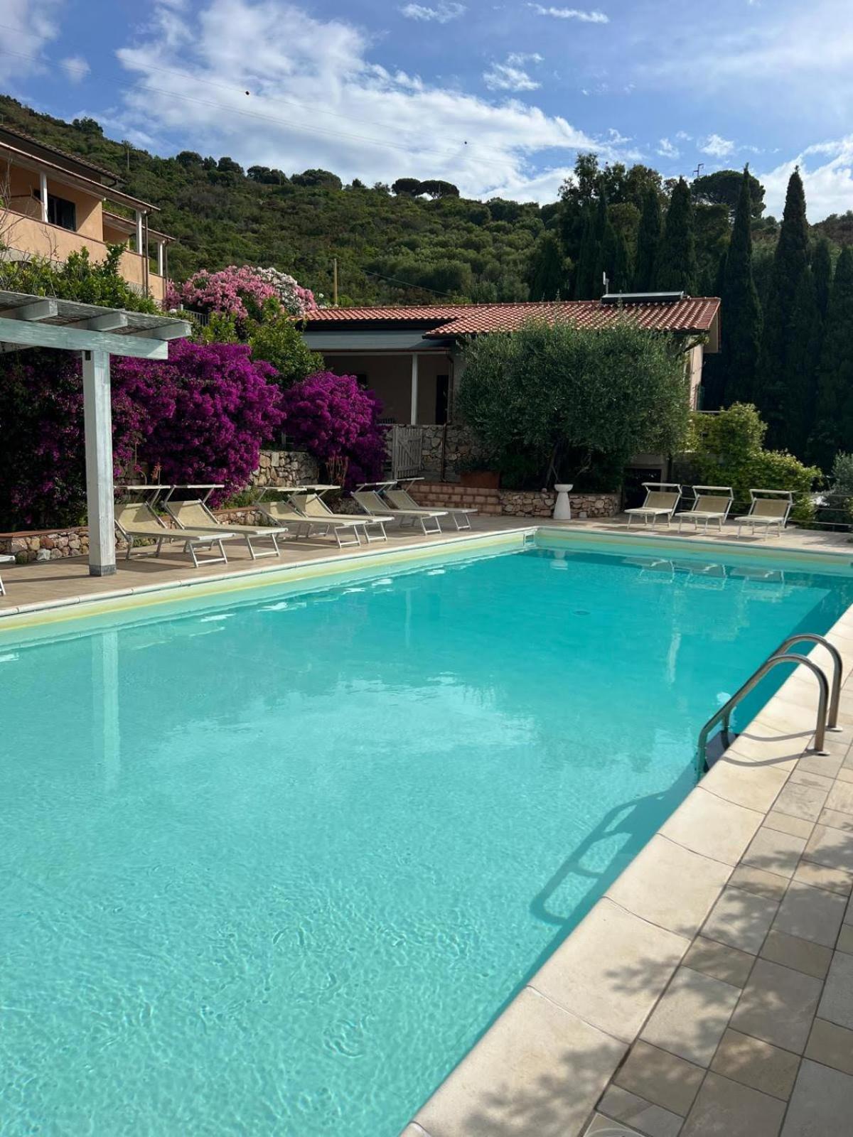 Residence Le Solane Marina di Campo Eksteriør bilde