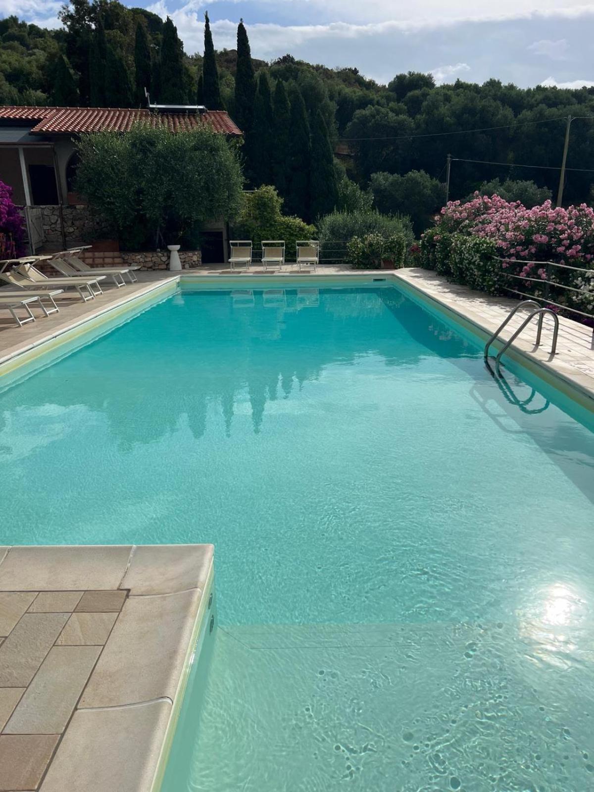 Residence Le Solane Marina di Campo Eksteriør bilde