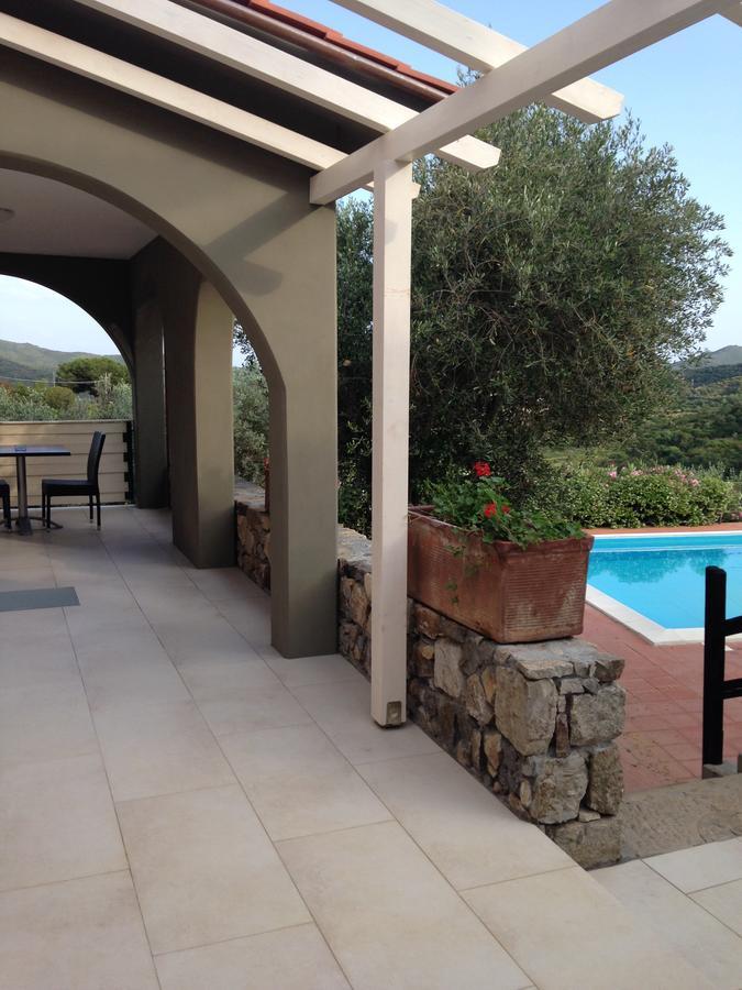 Residence Le Solane Marina di Campo Rom bilde